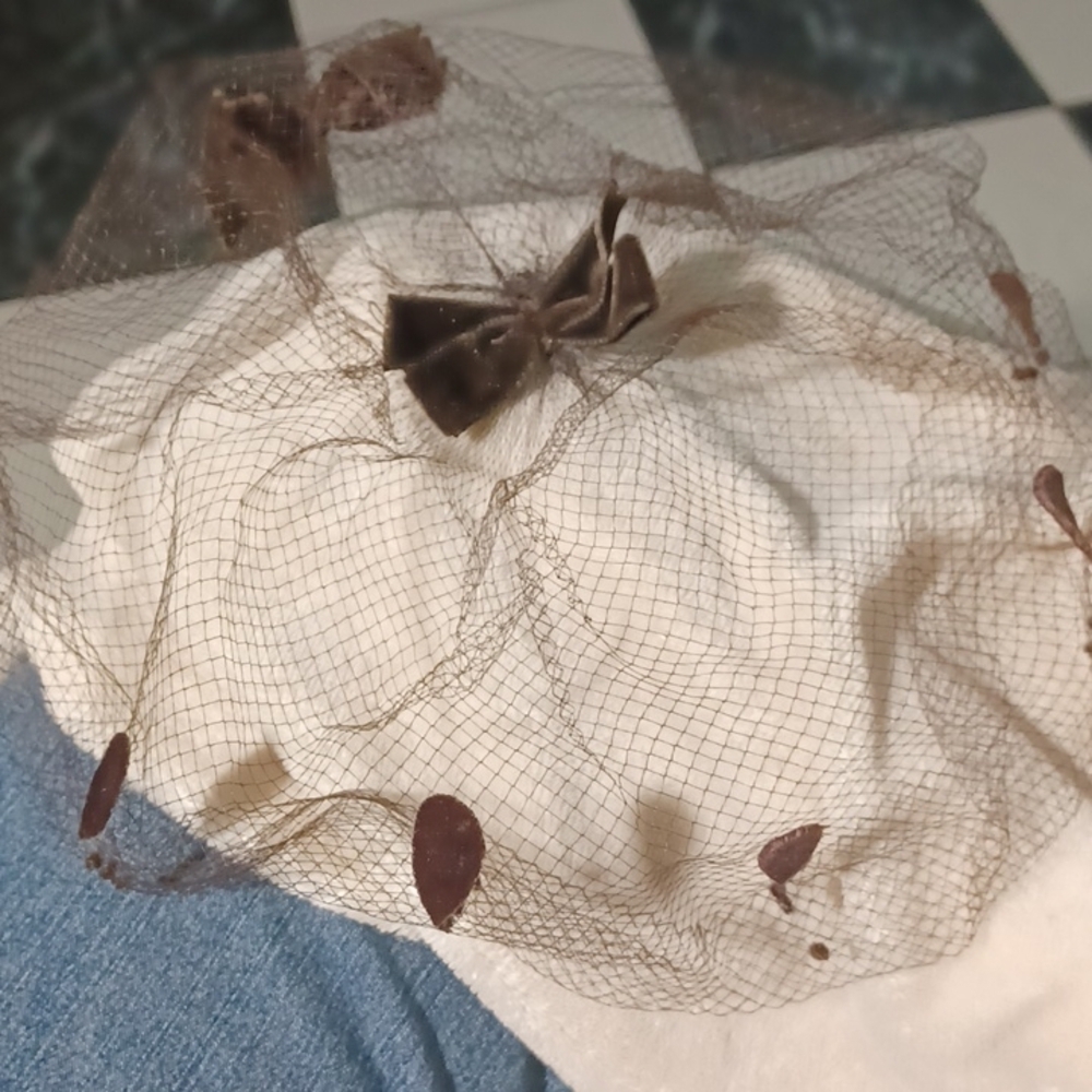 Vintage Set of 2 Net Veils, dark brown velvet bows and tear drops, tan velvet